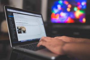 Factors you need to consider when deciding which web hosting you should go for